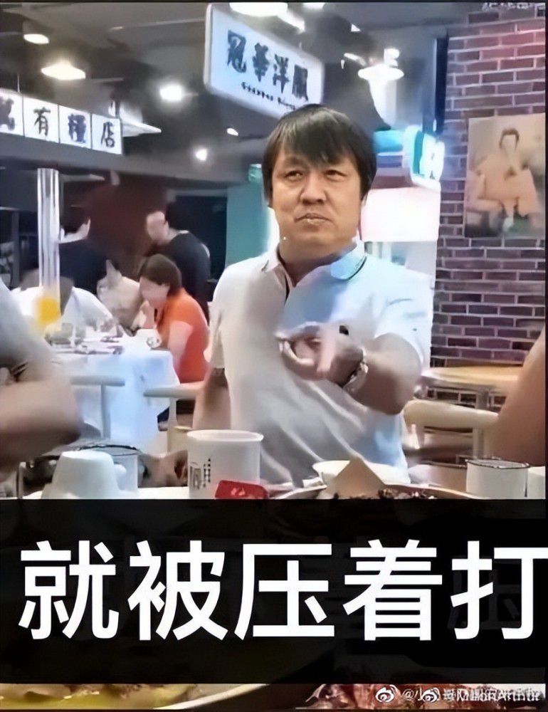 多家土超和沙特俱乐部有意埃尔内尼埃尔内尼吸引了多家俱乐部的兴趣，特拉布宗体育、贝西克塔斯、加拉塔萨雷和一些沙特俱乐部都有意引进这位31岁的埃及中场，正在探索交易条件。